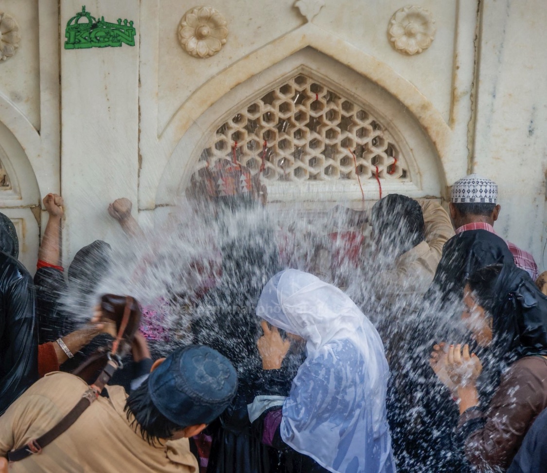 Ziyarat Service